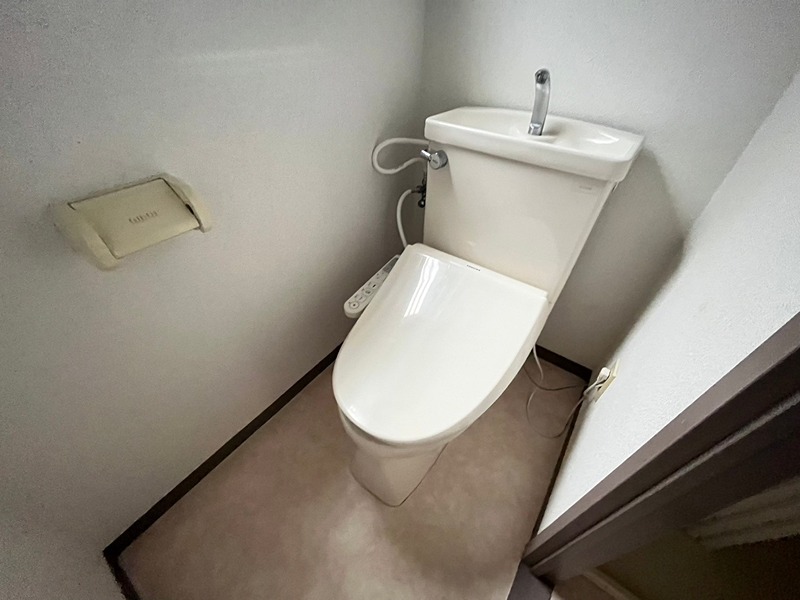 トイレ　室内写真別部屋