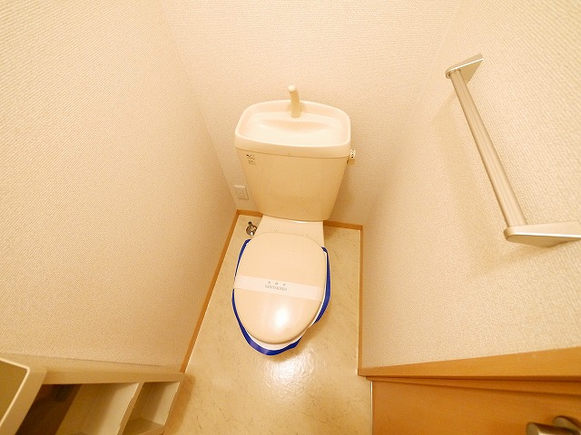 トイレ　落ち着いたトイレです