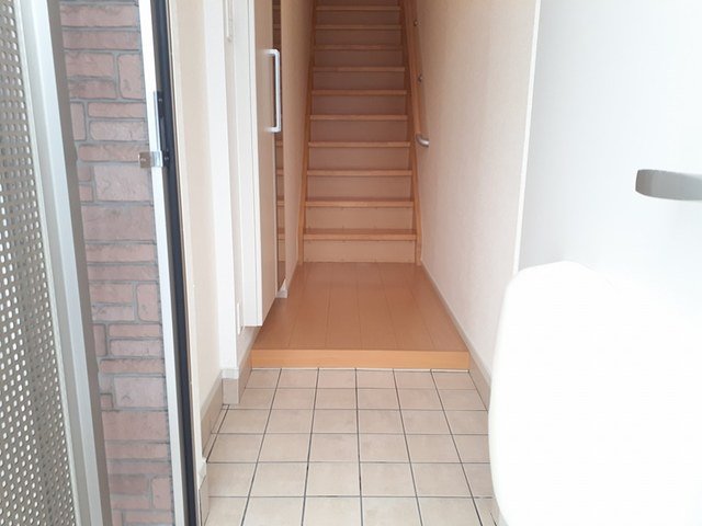 玄関　収納もある玄関です