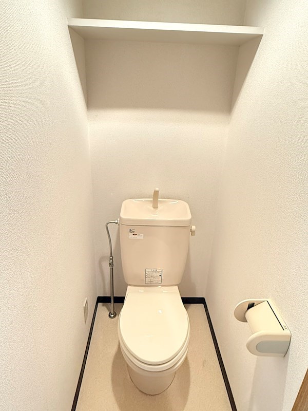 ディッグ・ウェルのトイレ写真