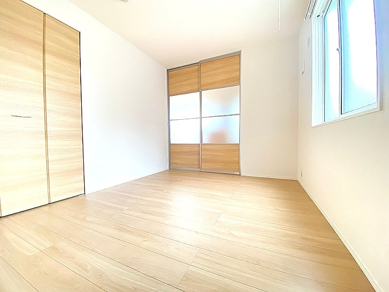 エムライズ大蔵中町の内装写真