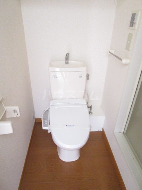 レオパレスかすみのトイレ写真