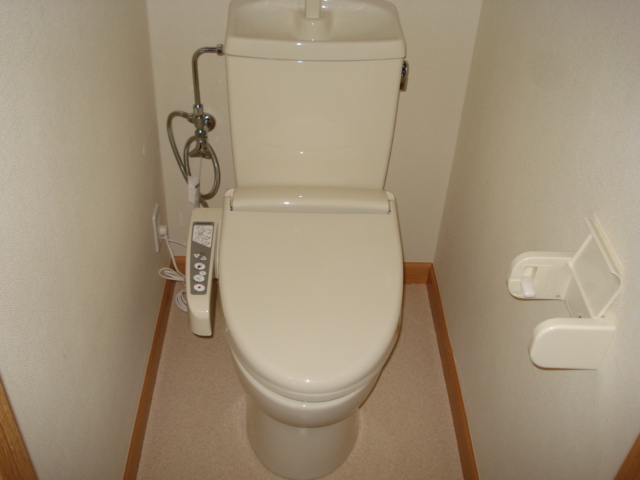 地下鉄谷町線 喜連瓜破駅 徒歩6分 2階建 築19年のトイレ写真