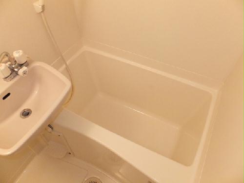 バス・シャワールーム　雨の日も安心！浴室乾燥機付♪