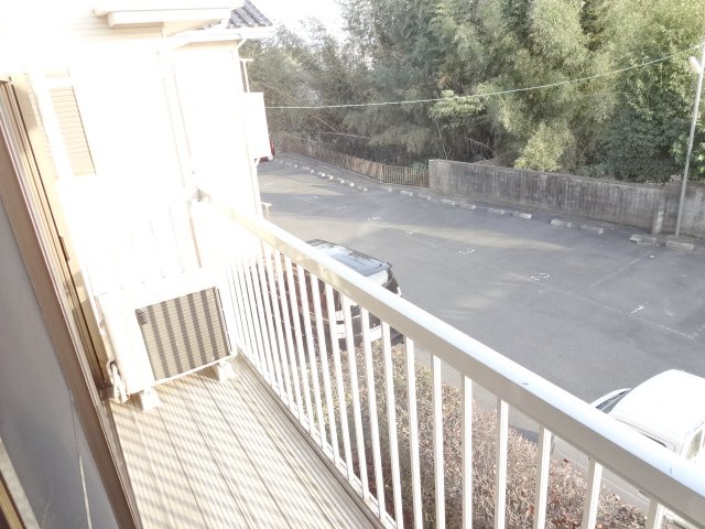 バルコニー　南向きで洗濯布団干しに◎