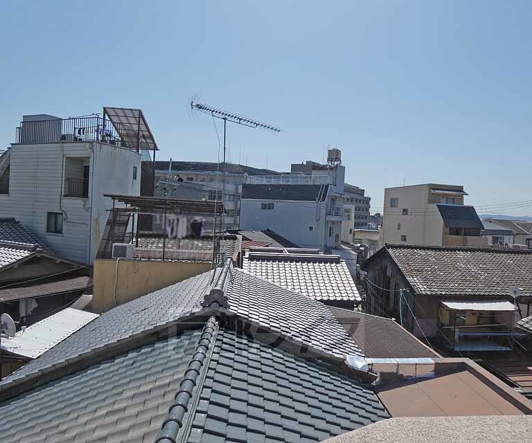 【京都市東山区泉涌寺雀ケ森町のマンションの眺望】