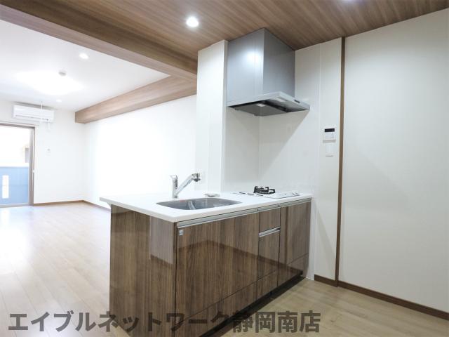 キッチン　キッチンでお料理をお楽しみください