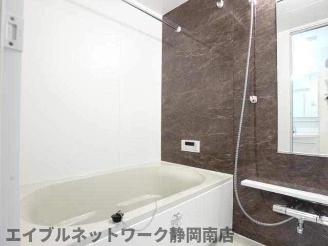 バス・シャワールーム　日々の暮らしに欠かせないお風呂です