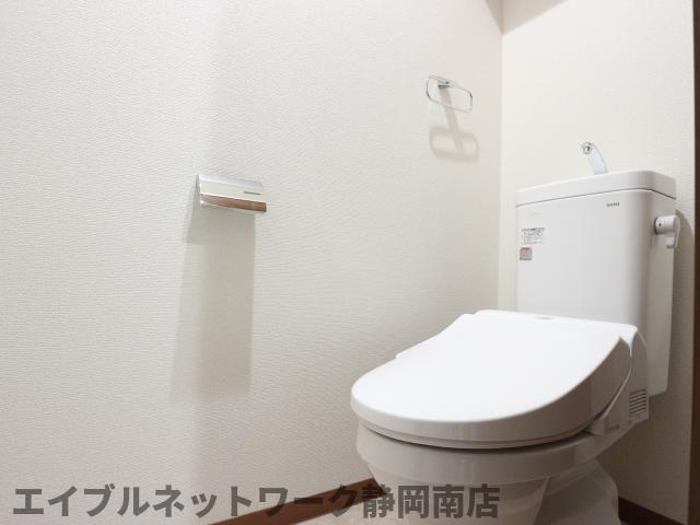 トイレ　シンプルで使いやすいトイレです