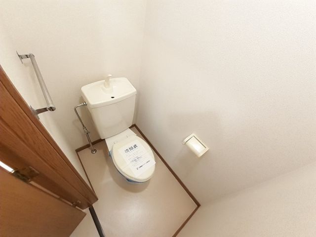 【リバ－サイド　広徳のトイレ】