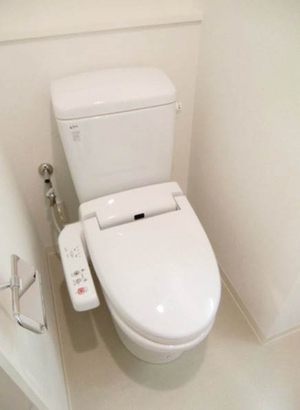 トイレ　★温水洗浄便座★