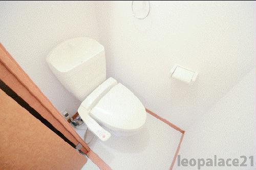 トイレ　備品や設備仕様は号室等により異なります現地をご確認下さい。