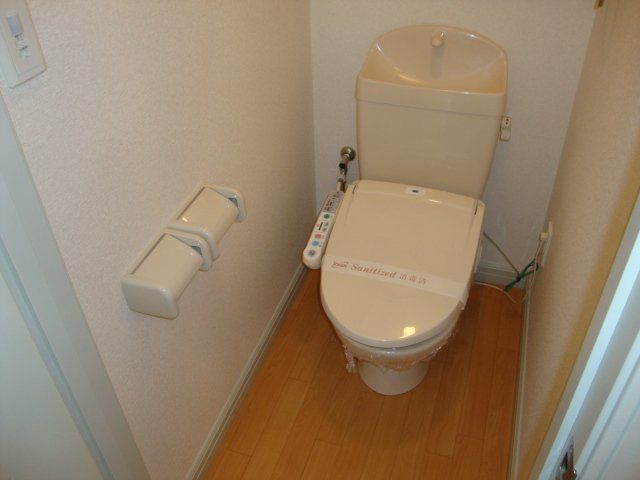 【瀬戸市品野町のアパートのトイレ】