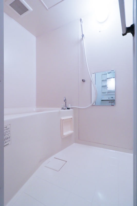 バス・シャワールーム　図面と現状に相違がある場合には現状を優先