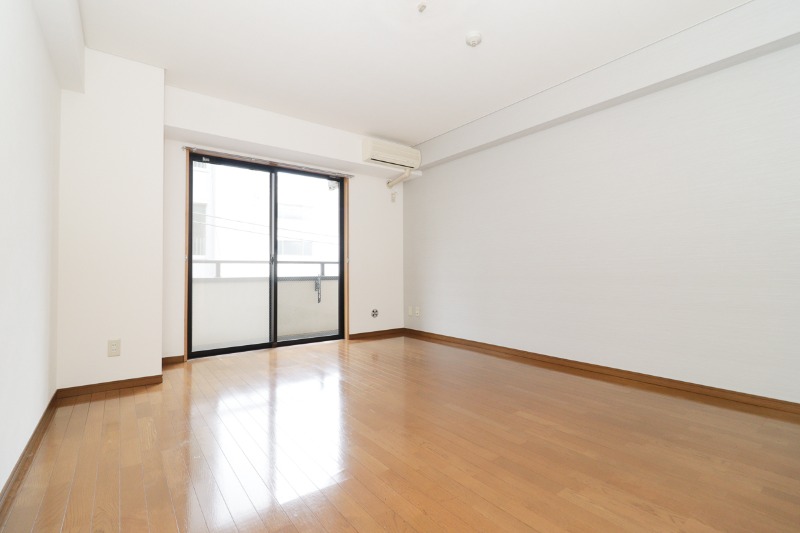 居室・リビング　図面と現状に相違がある場合には現状を優先