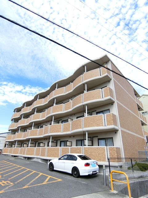 岸和田市春木本町のマンションの建物外観