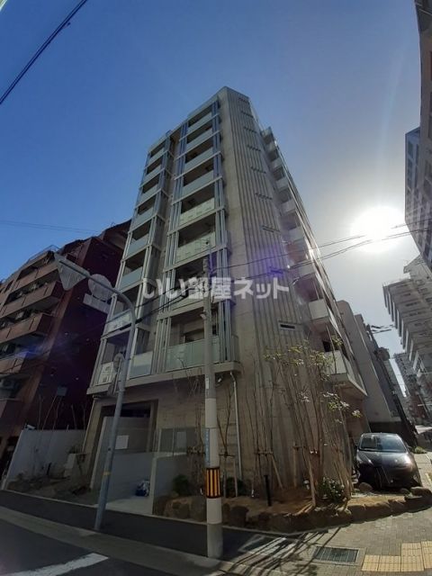 神戸市中央区古湊通のマンションの建物外観