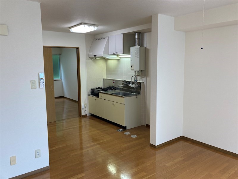 居室・リビング　LDＫ（13.8帖）の様子