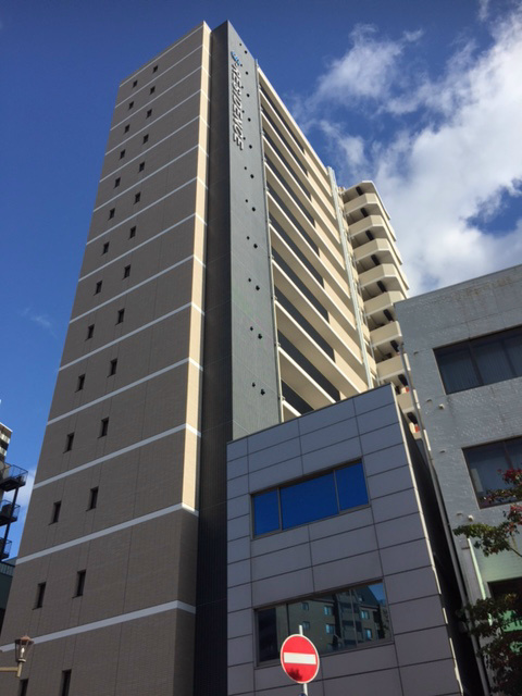 【神戸市中央区相生町のマンションの建物外観】