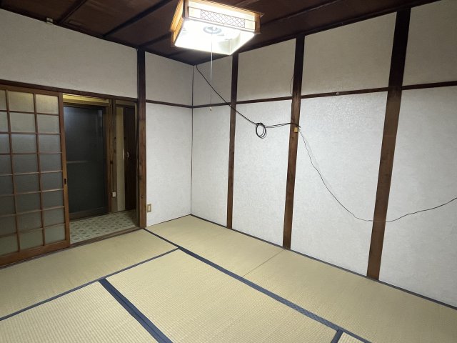 奥野貸家の居間写真