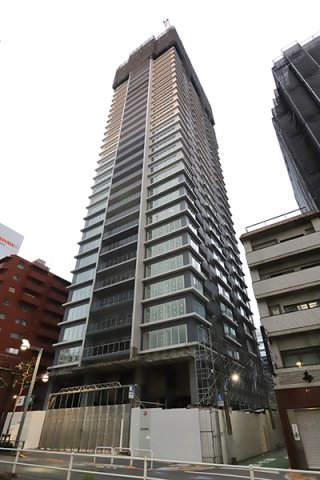 【クラッシィタワー新宿御苑の建物外観】