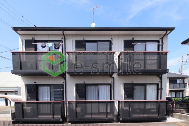 建物外観　落ち着いた雰囲気の外観です