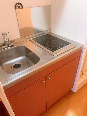 キッチン　同タイプ物件の為、形状や間取寸法、色調等が実際とは異なります