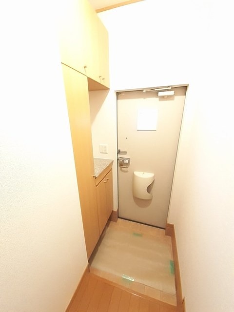 玄関　シューズボックス完備の玄関です。