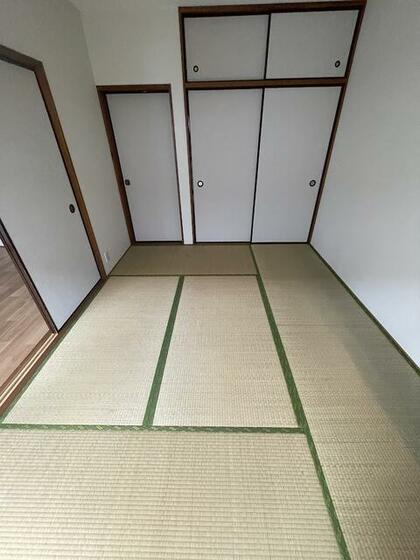 その他部屋・スペース　和室６帖　天袋付き収納あり
