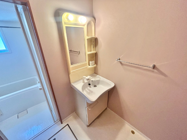 洗面設備　洗髪洗面化粧台