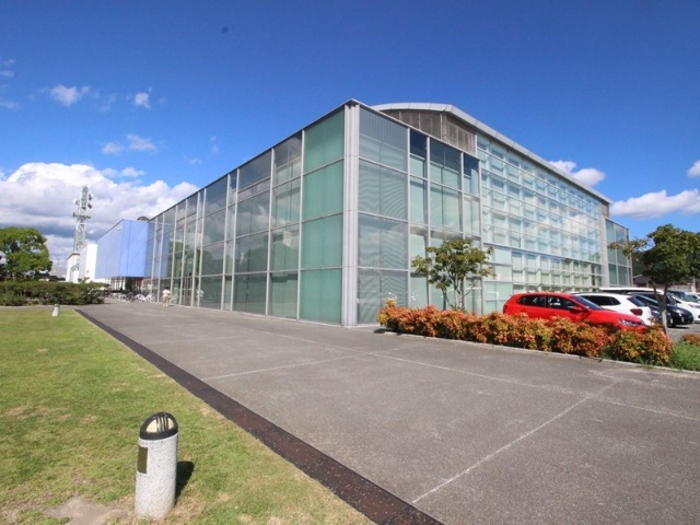 図書館　山口市立中央図書館（図書館）まで1833m