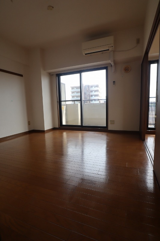 居室・リビング　※別部屋参考画像