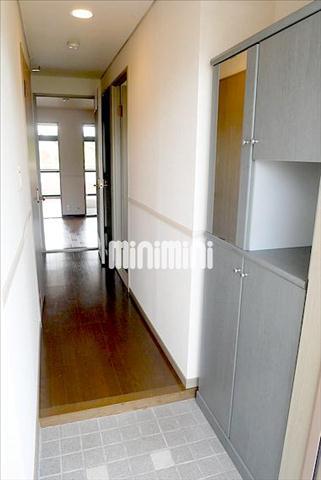 玄関　大き目の下駄箱