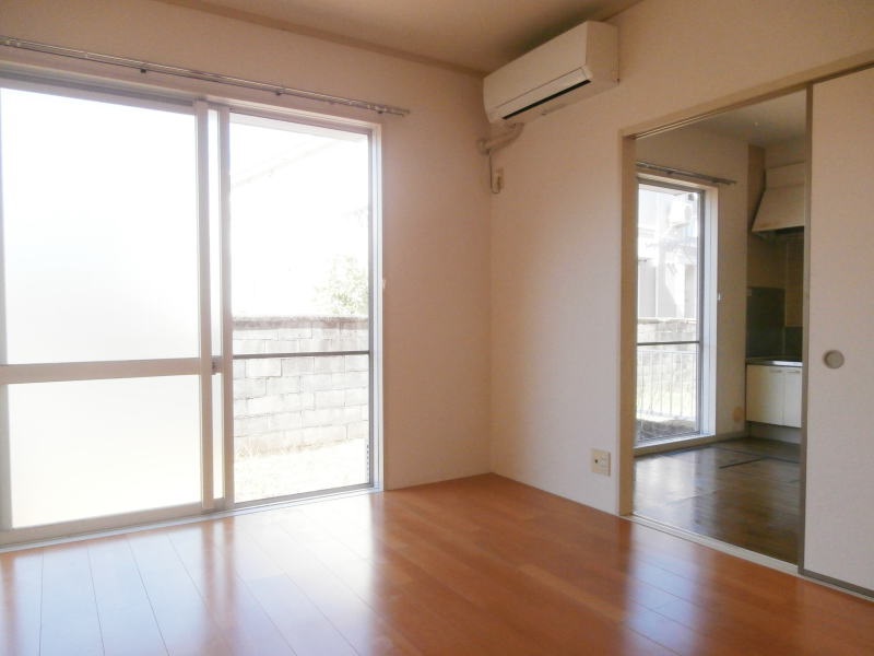 居室・リビング　同仕様