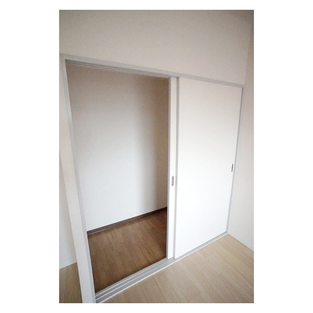 収納　シンプルで使いやすい収納スペース