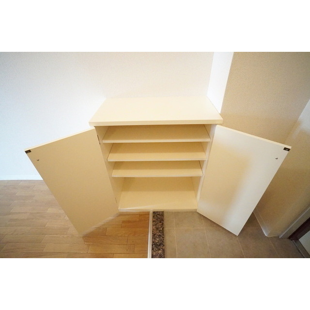 玄関　シューズボックス完備