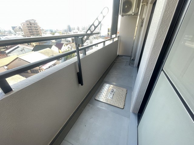 バルコニー　お洗濯にも便利なバルコニー付き