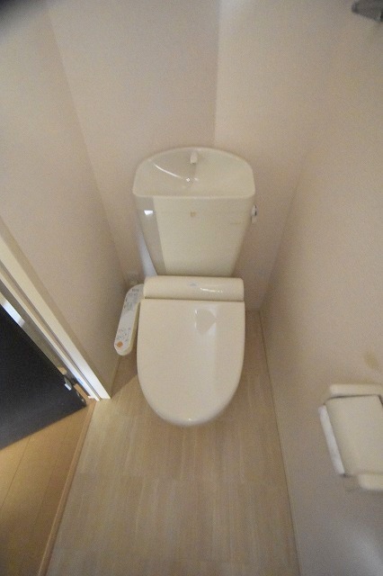 トイレ　ウォシュレット完備