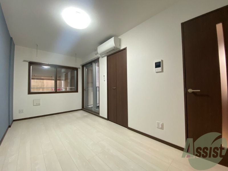 居室・リビング　７．３帖の洋室になります。伸び伸び出来そうですね。