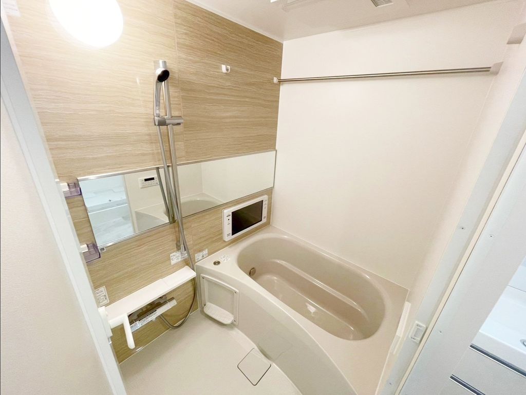 バス・シャワールーム　バス