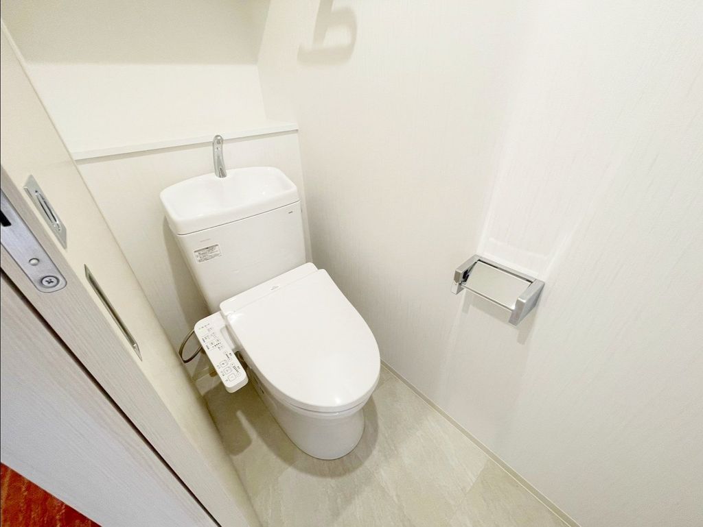 トイレ　トイレ