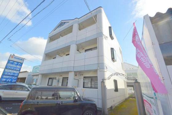 ウイング川内の建物外観