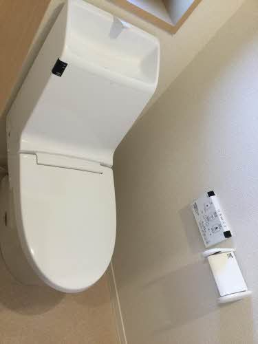 トイレ　トイレ