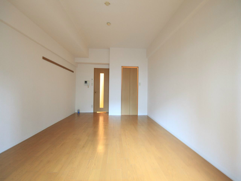 居室・リビング　洋室11.1帖　ウォークインクローゼット（収納充実してます）