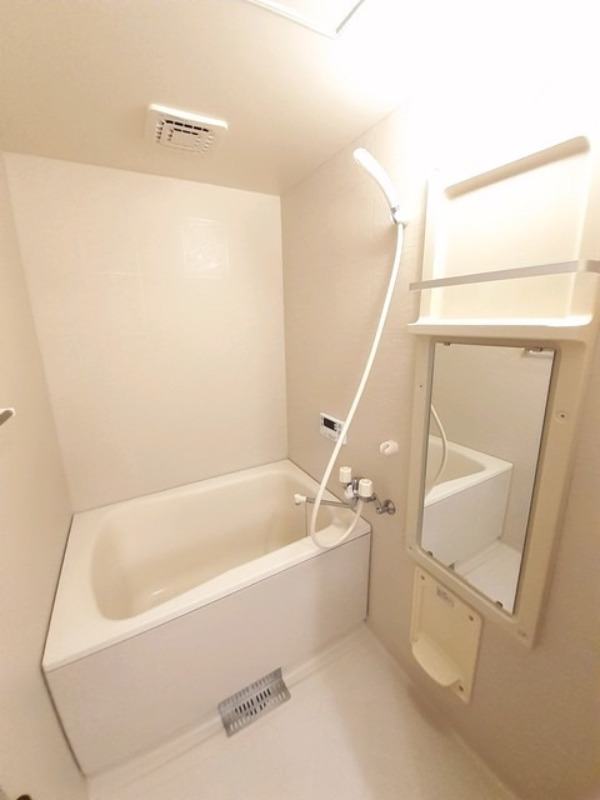 バス・シャワールーム　図面と現状に相違がある場合には現状を優先