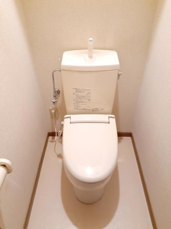 トイレ　図面と現状に相違がある場合には現状を優先