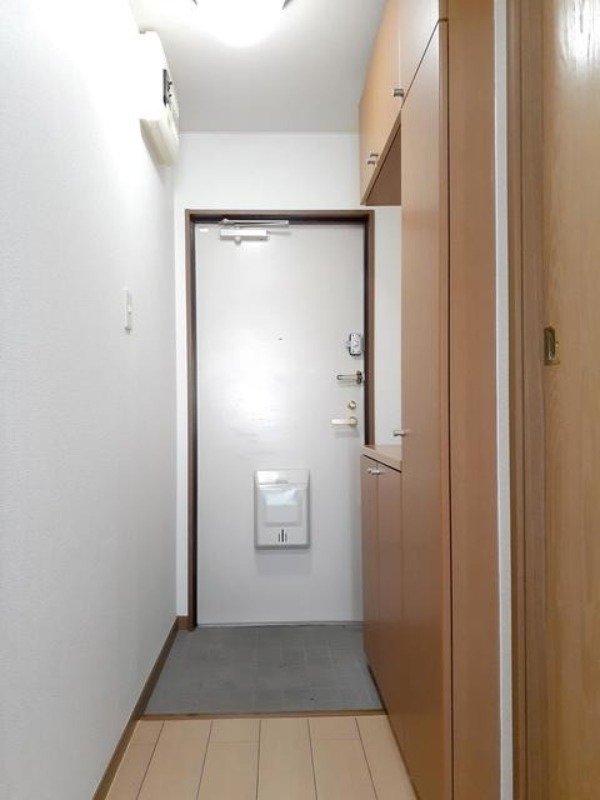 玄関　図面と現状に相違がある場合には現状を優先