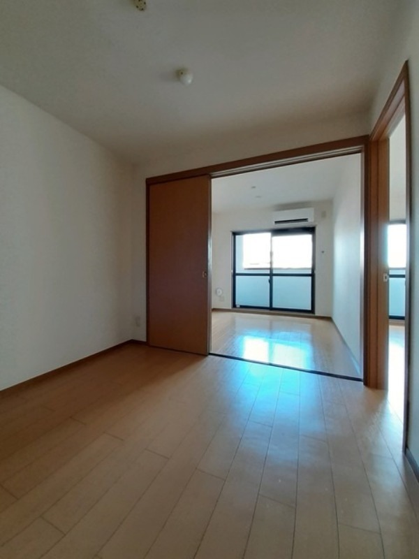 居室・リビング　図面と現状に相違がある場合には現状を優先