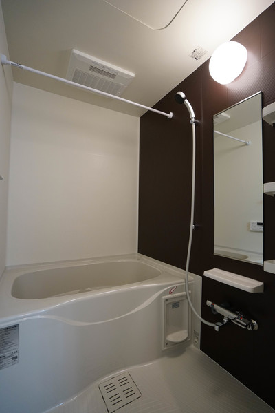 バス・シャワールーム　同じ建物の別なお部屋同じ建物の別なお部屋