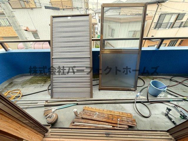 バルコニー　お洗濯にも便利なバルコニー付き